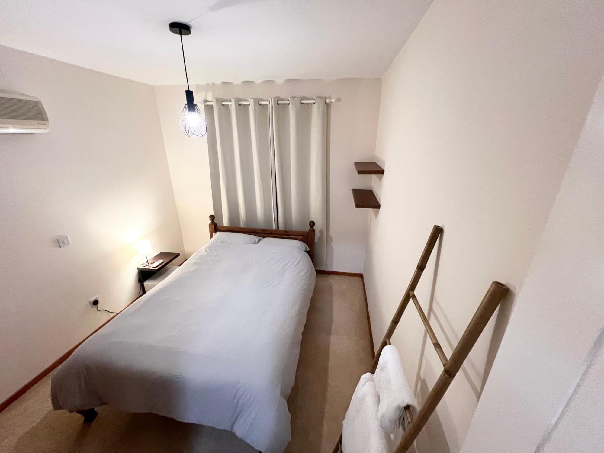 212 Apartment, A 2-Bedroom Escape Paphos ภายนอก รูปภาพ