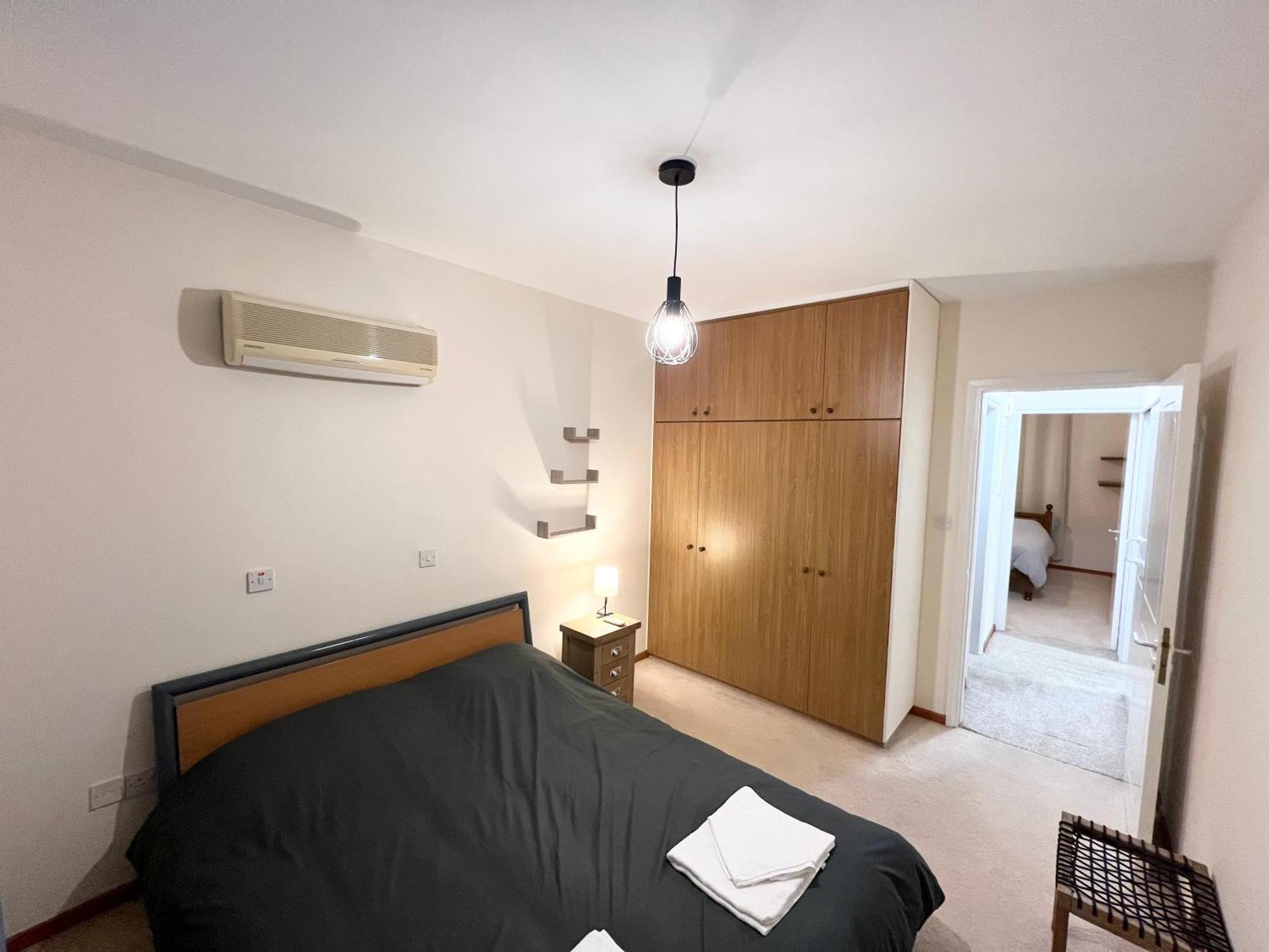 212 Apartment, A 2-Bedroom Escape Paphos ภายนอก รูปภาพ