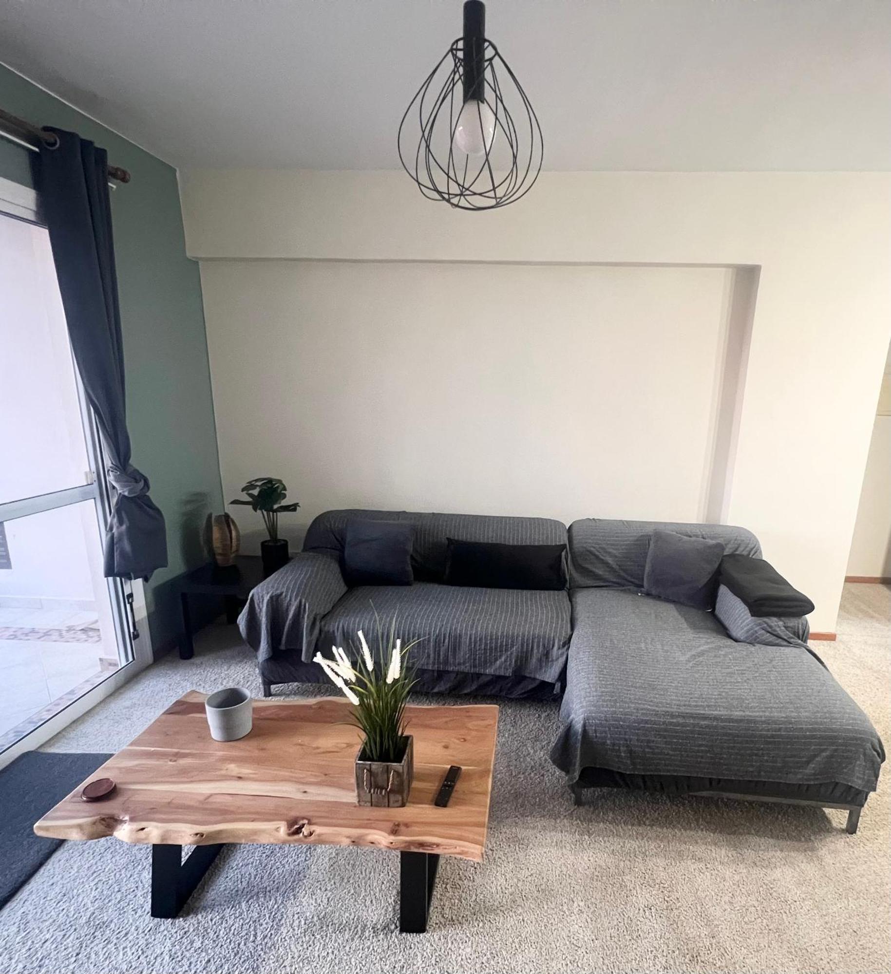 212 Apartment, A 2-Bedroom Escape Paphos ภายนอก รูปภาพ